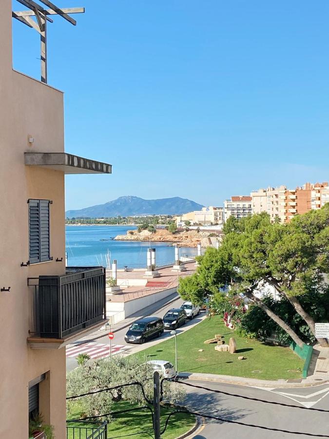 Ampolla Port * L'Ampolla